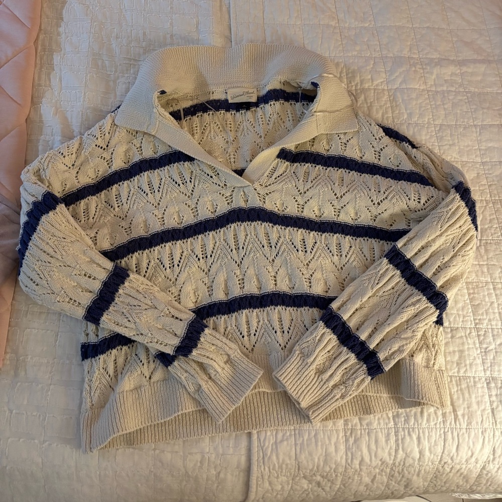 Universal Thread Cream and Navy Cowl Sweater
